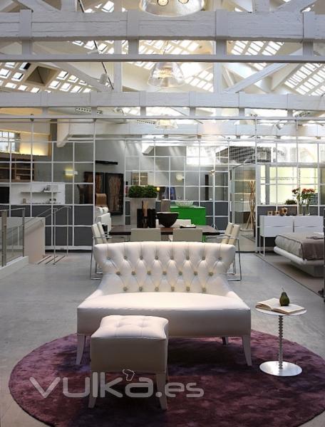 Urbana 15 es una tienda showroom de más de 800m2 donde encontrarás las últimas tendencias en decorac