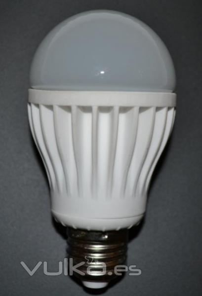 led de 5 watios en ceramica y 480 lumens