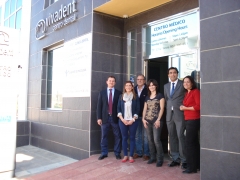 De izquierda a derecha: cirujano oral, nutrcionista, pediatra, fisioterapeuta, psicologo y directora