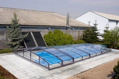 Piscina de obra cubierta