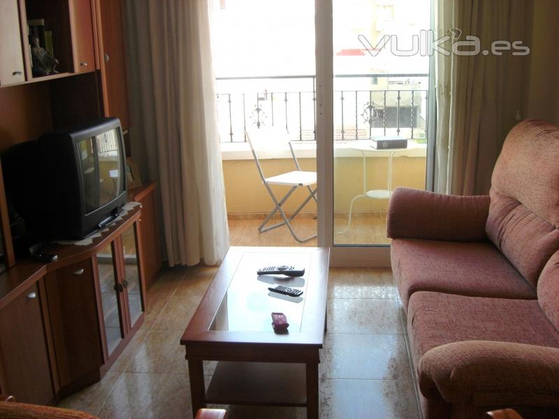 apartamento de 2 dormitorios a 4 minutoe de la playa ,centrico(concordia)