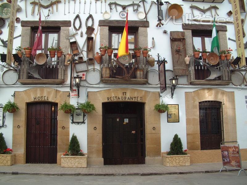 fachada principal hotel la posada de ubeda restaurante asador  museo agricola de ubeda