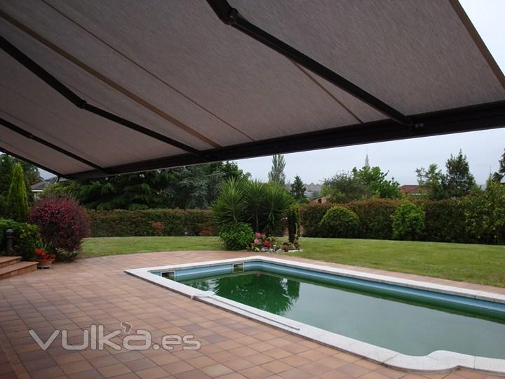 TOLDO MODELO RESOBOX