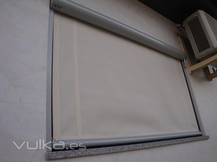 TOLDO MODELO VERTICAL