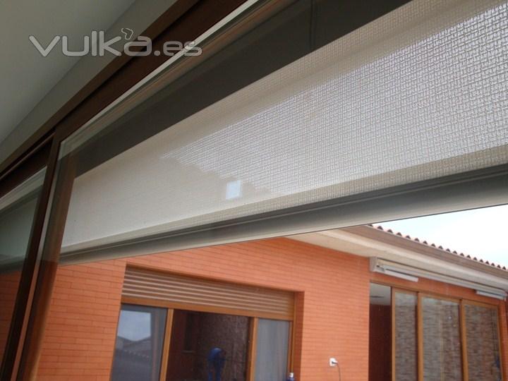 TOLDO MODELO VERTICAL