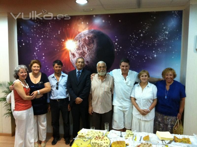 NUEVAS INSTALACIONES DE CENTRO ANKARENA YCUADRO DE ALGUNOS DE LOS PROFESORES