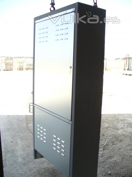 armario prefabricado de hormigon,  se utiliza para alojar equipos de medida: contador de luz, agua,g