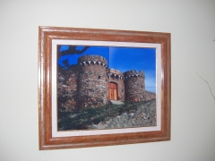 Cuadro de cermica imagen del castillo, enmarcado. compuesto de 4 azulejos de 20x20 cm.
