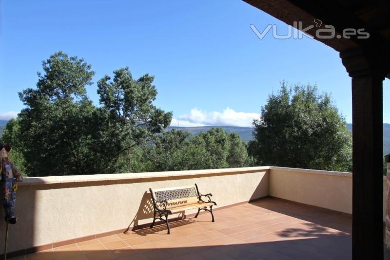 terraza con vistas a cebollera