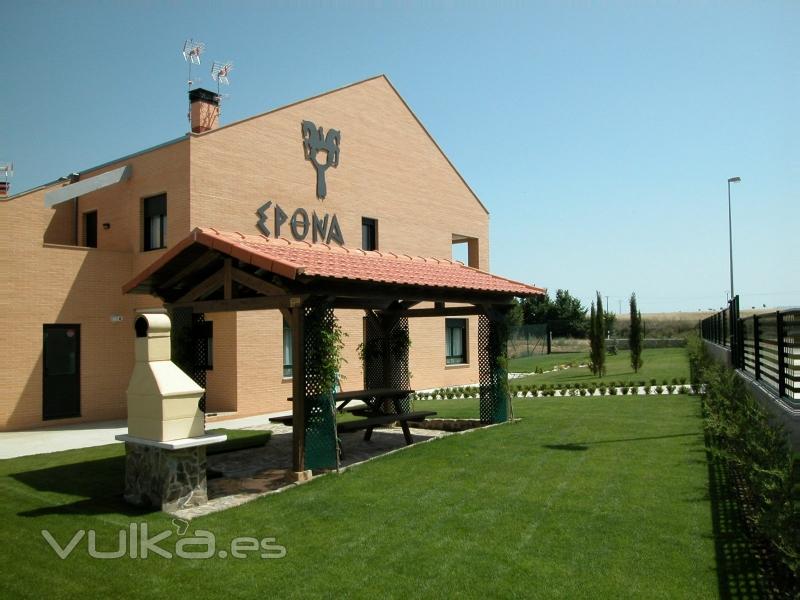 Epona Casa Rural.  Garray (Soria).  Alquiler completo (8-10 personas). (A 3 minutos de Soria Capital)