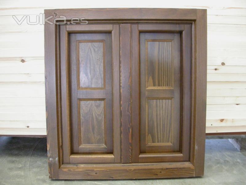 Ventana europea en madera de pino teida nogal,3 juntas de goma,grosor de hoja de 68mm,marcado CE