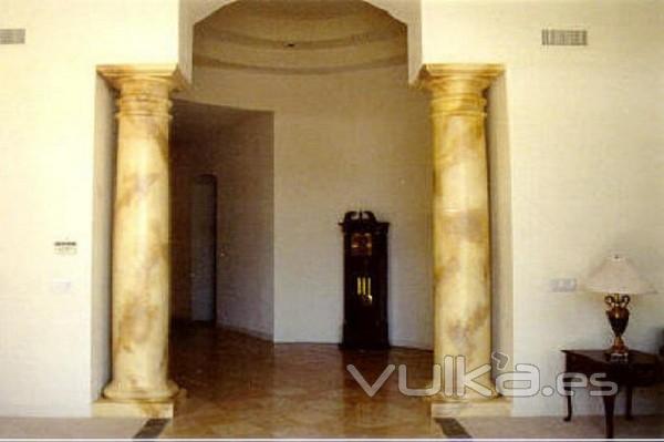 Columnas imitacin a mrmol