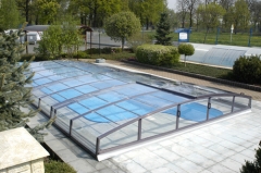 Cubierta para piscina de exterior