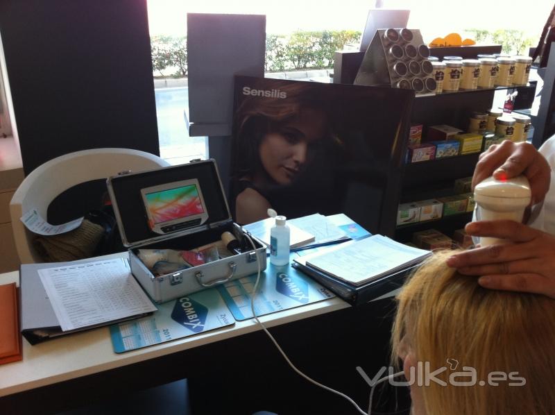 Asi fue nuestro analisis del cabello GRATIS en farmacia ptica Daza.