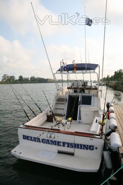 los mejores barcos del Delta del Ebro para la pesca deportiva 