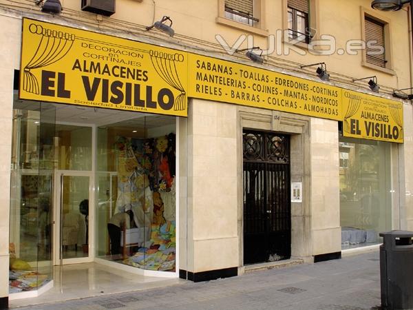 Aplique sin luz, rotulado en vinilo de corte. Almacenes El Visillo