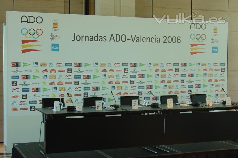 Trasera mesa Jornadas ADO Valencia. Vinilo impreso