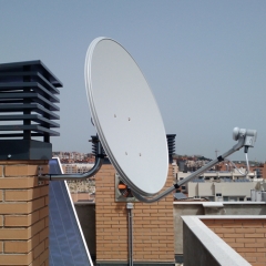 Parabolica orientada al astra para ver canal+