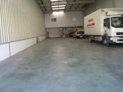 Nave de 400m y 2º camion de reparto