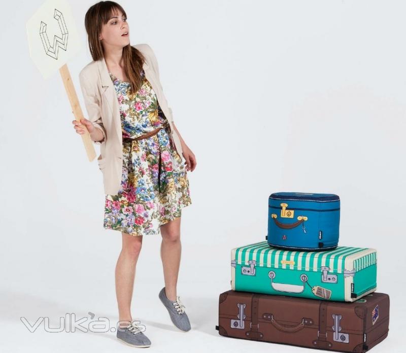 pufs maletas - www.espaiflyshop.com
