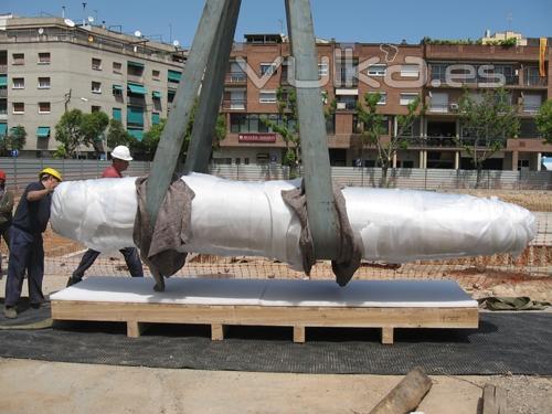 Mudanzas Eurosur realiz el traslado del mayor menhir encontrado en Catalua.