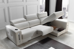 Sofá chaise longue reclinable, deslizante con diván arcón.