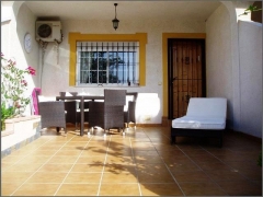 A 500 metros de la playa, fantastico duplex de 3 dormitorios, (uno en planta baja) 2 banos, amplio s