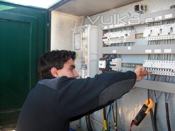 Trabajador de Electricidad Jaca