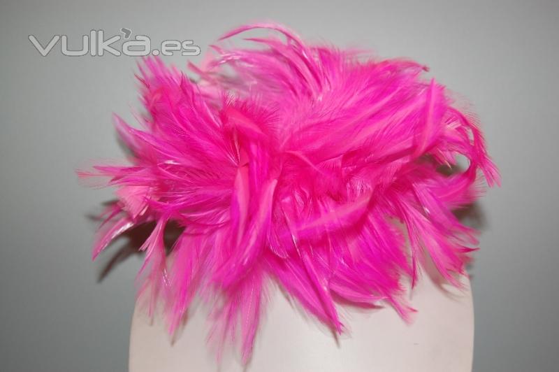 Tocado de plumas fucsia a 7.95EUR