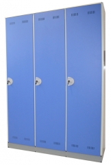 Conjunto de taquillas con perfil de aluminio.
