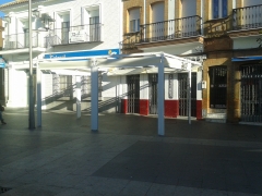 Estructura para palilleria con quitavientos.