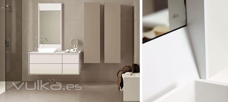 Mobiliario de baño Dica modelo Dinker foster blanco y camel ker