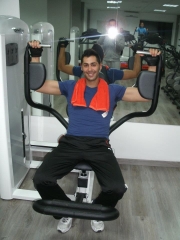 Entranamiento con equipos de ortus fitness