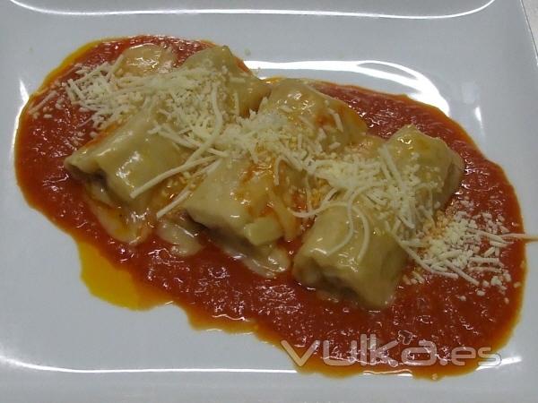 CANELONES DE CARNE