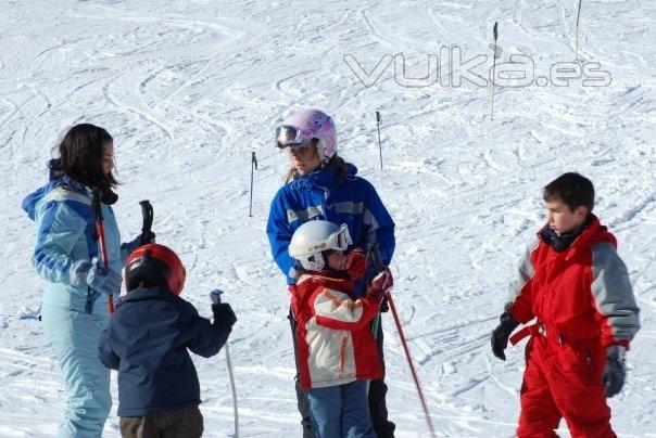 ESCUELA DE ESQU XTREMEAVENTURA