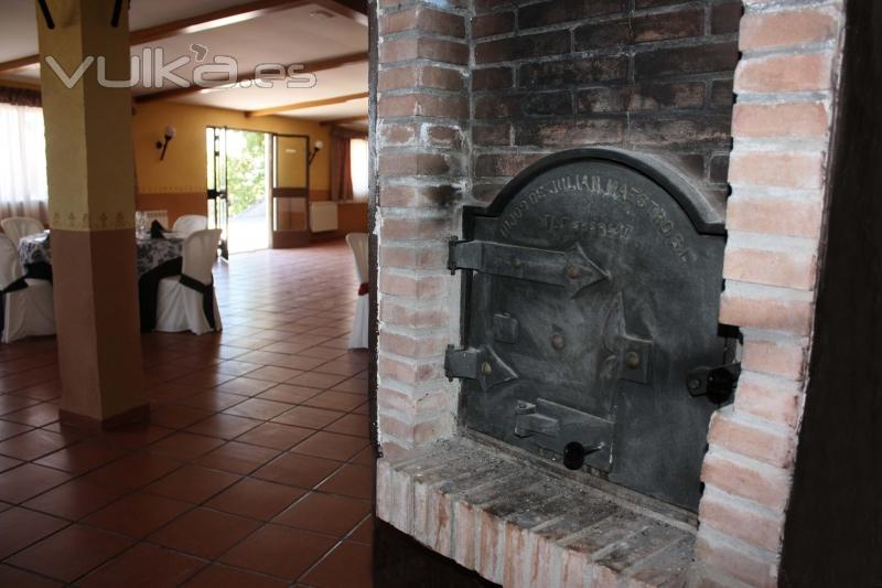 Horno de lea en salon de finca en EL MOLAR