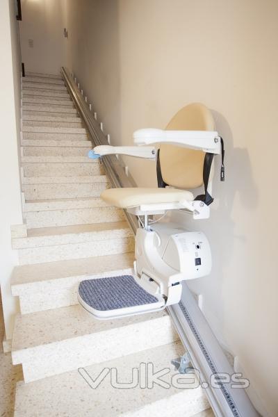 AMICUS: Silla salvaescaleras - www.validasinbarreras.com