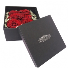 Original caja de rosas rojas un regalo especial para enviar a domicilio flores