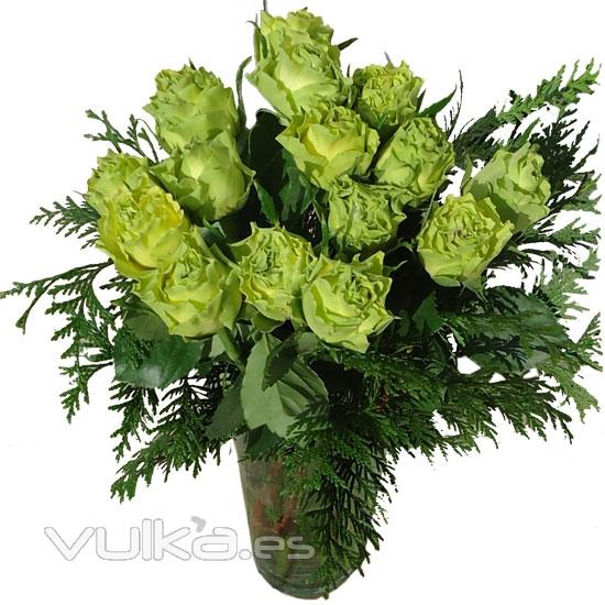 Curioso Bouquet de Rosas Verdes. Si buscas enviar flores a domicilio esta es una buena ocpión.