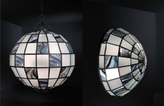 Luminaria de cristal opalina blanca y cristal fume, realizada artesanalmente, apto para bajo consumo