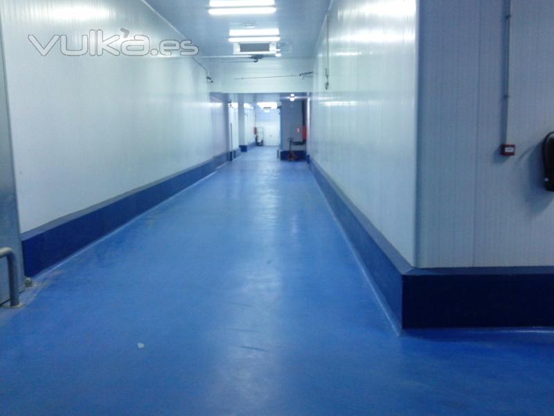 Pavimento pasillos de Rodadura empresa de congelados