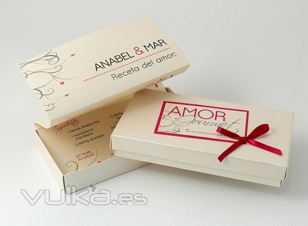 Invitacion-Boda-Especiales-Cromatica-en-Caja-Grande-Amor Gourmet-E7117-D