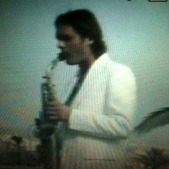 Gaspare bertoluchiun saxofonista sensacional,  en chill out, pop rock, jazz y otras musicas