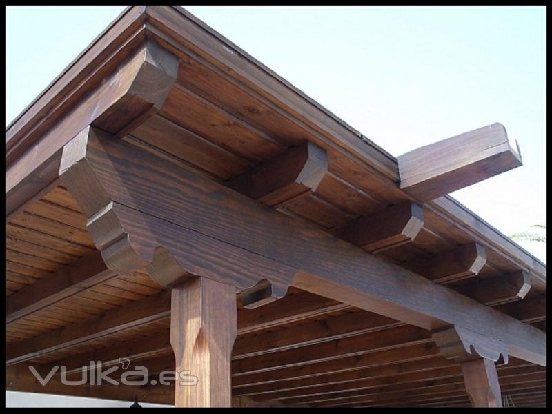 Pergola de madera. www.pergolaslanzarote.com