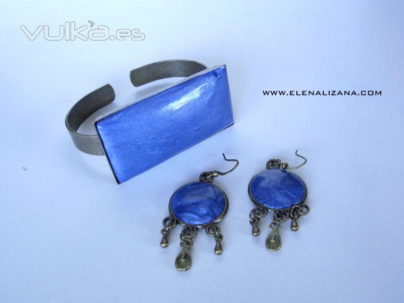 conjunto brazalete y pendientes azul