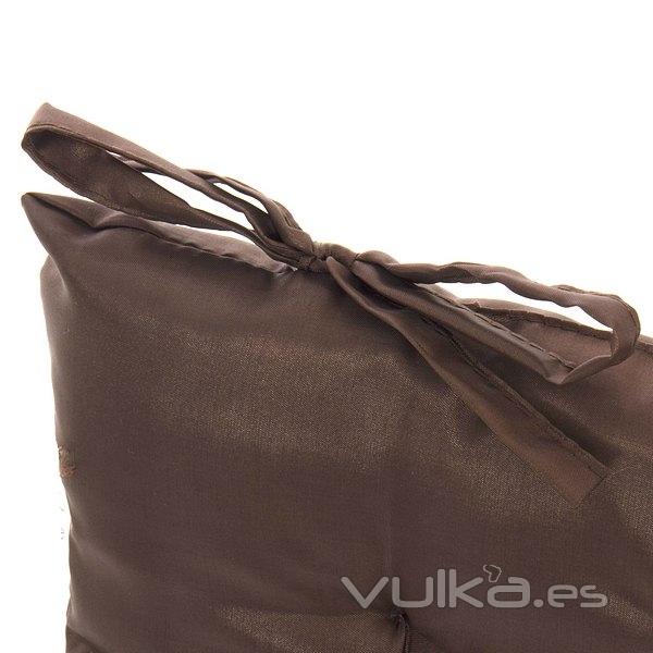 Hogar. Cojin silla lazos living chocolate 40x40 en La Llimona home (1)