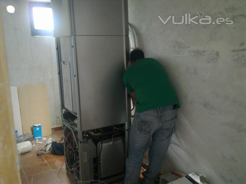 Instalacin bomba de calor Daikin HT  Burela