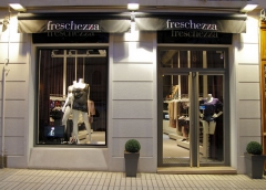 Fachada de la tienda