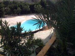 Piscina modelo theadrop color blanco medidas 710x400/100-170