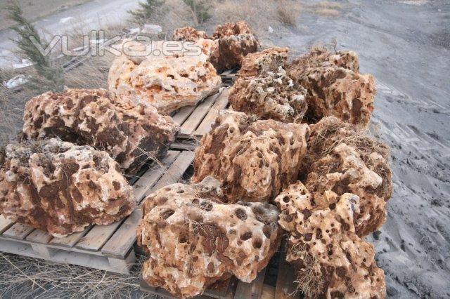 roca de rocalla para realizacion de cascadas, rocallas, escollera